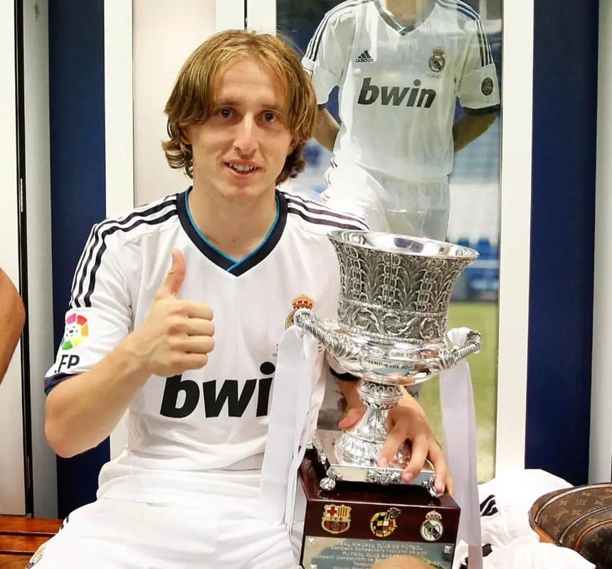 库里旧伤复发退赛，巴特勒16+11+12，格林梦回巅峰，勇士复仇猛龙