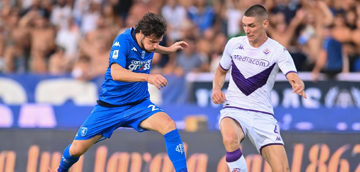 的带领下 的带领下